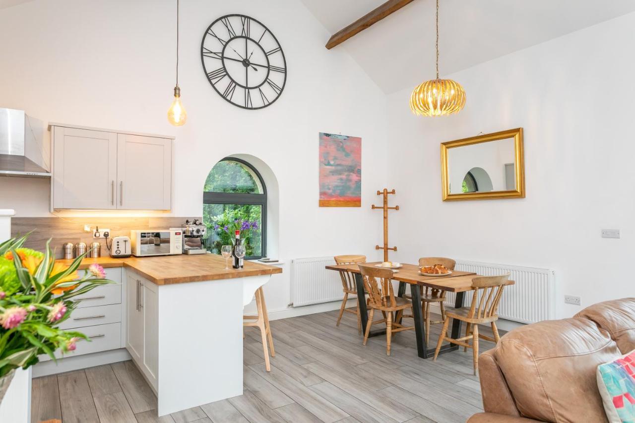 Riverbank Cottage ランカスター エクステリア 写真